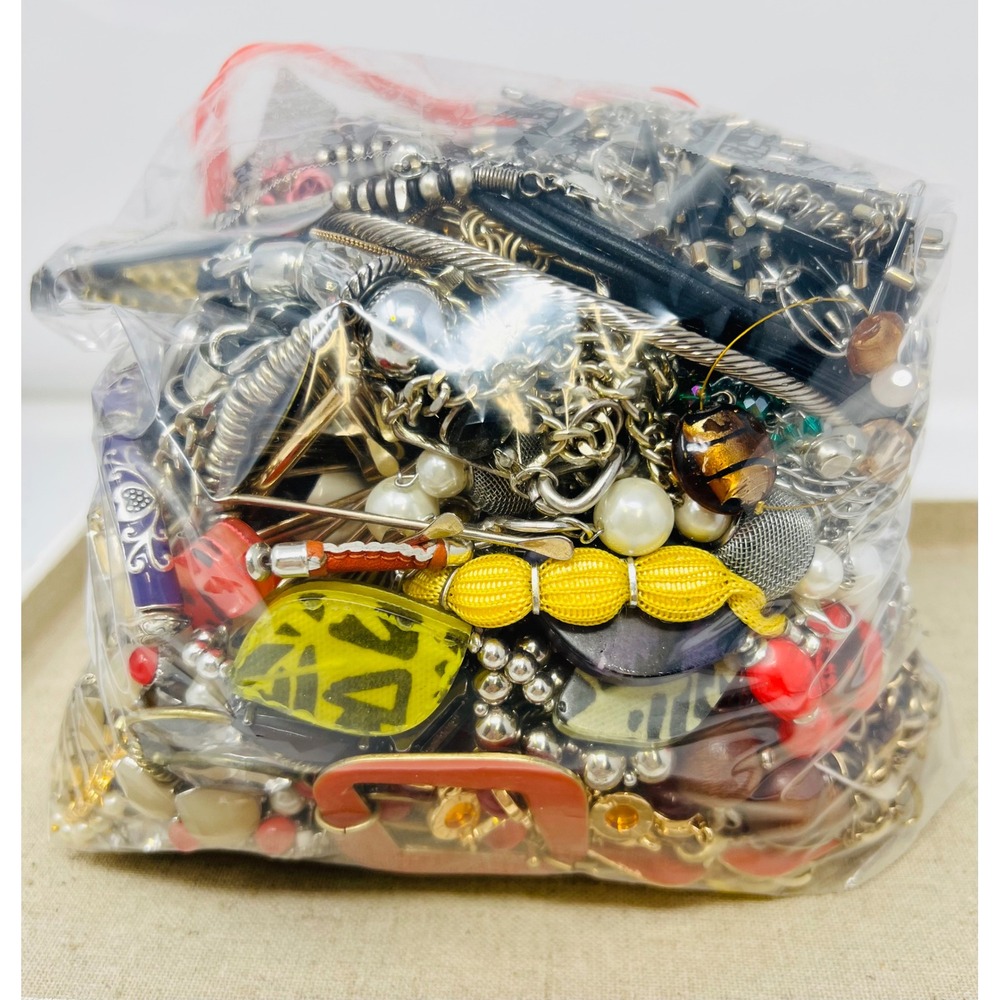 Vintage & Modern Gold & Silver Tone Mixed Metal Scrap/Wearable Jewelry Lot 7LBS